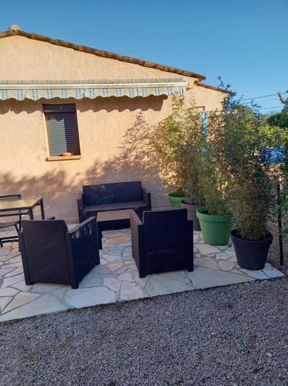 Studio Climatise Dans Villa Calme A 15Km De Cannes Peymeinade ภายนอก รูปภาพ
