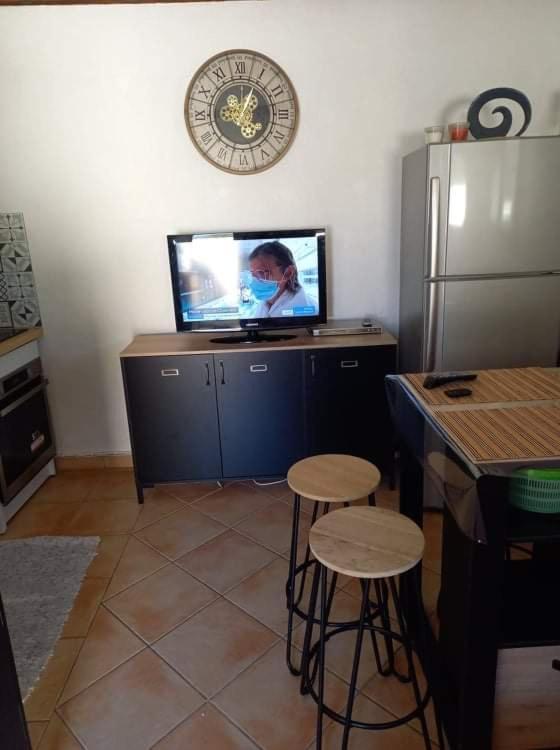 Studio Climatise Dans Villa Calme A 15Km De Cannes Peymeinade ภายนอก รูปภาพ