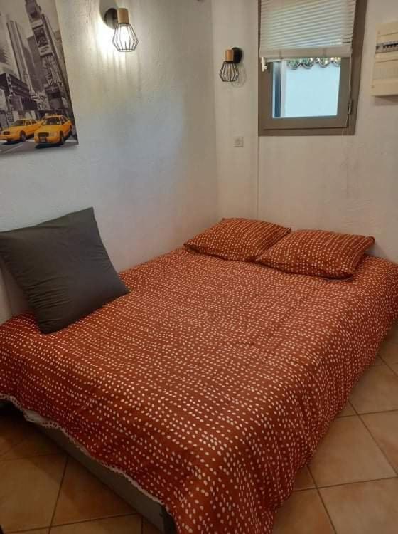 Studio Climatise Dans Villa Calme A 15Km De Cannes Peymeinade ภายนอก รูปภาพ